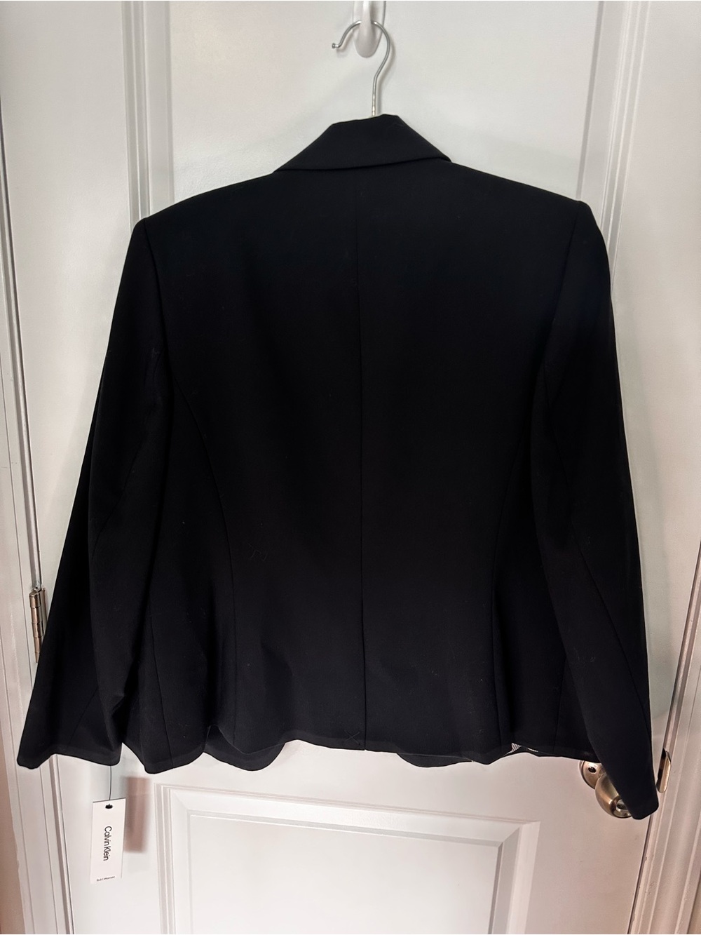 Calvin Klein Women's Navy Tailored Suit with Blazer and Pencil Skirt, size 14W - Picture 2 of 3